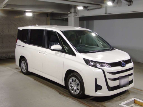 2024 Toyota Noah ZWR90W[2]