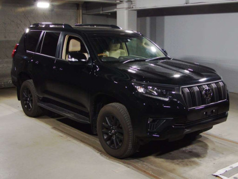 2023 Toyota Land Cruiser Prado TRJ150W[2]