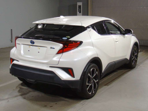 2020 Toyota C-HR ZYX11[1]