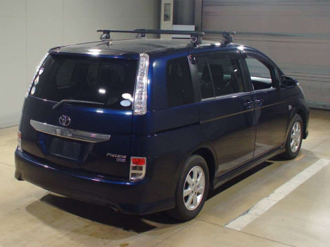 2014 Toyota Isis ZGM10W[1]