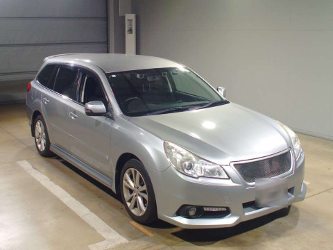 2013 Subaru Legacy Touring Wagon BRM[2]