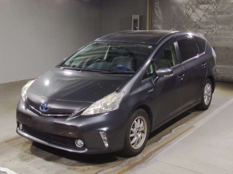 2013 Toyota Prius alpha ZVW40W[0]