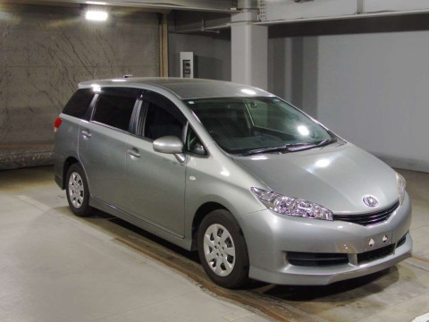 2010 Toyota Wish ZGE20G[2]