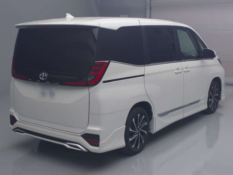 2023 Toyota Noah MZRA90W[1]