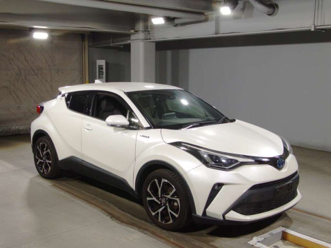 2020 Toyota C-HR ZYX11[2]