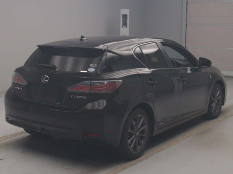 2011 Lexus CT ZWA10[1]