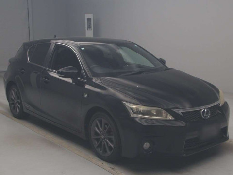 2011 Lexus CT ZWA10[2]