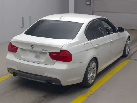 2010 BMW 3 Series PM35[1]