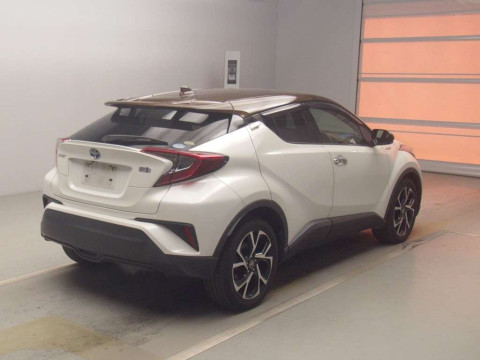 2019 Toyota C-HR ZYX10[1]