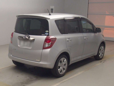 2010 Toyota Ractis NCP100[1]