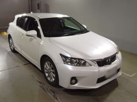 2012 Lexus CT ZWA10[2]