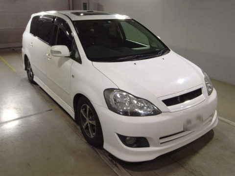 2004 Toyota Ipsum ACM21W[2]