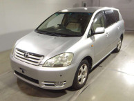 2003 Toyota Ipsum