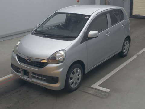 2013 Toyota Pixis Epoch LA310A[0]