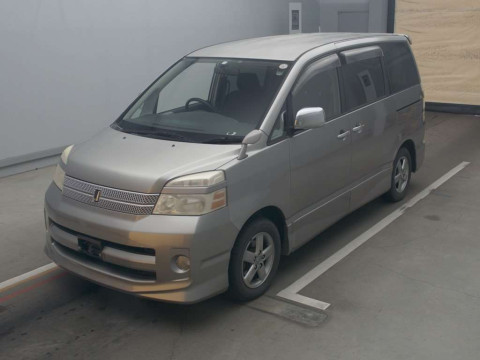 2006 Toyota Voxy AZR60G[0]