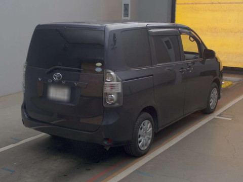 2007 Toyota Voxy ZRR70G[1]