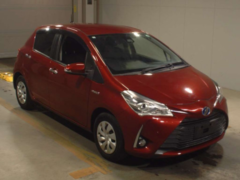 2019 Toyota Vitz NHP130[2]