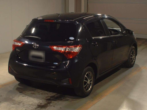 2018 Toyota Vitz KSP130[1]