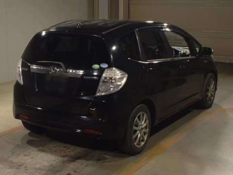 2013 Honda Fit Hybrid GP1[1]