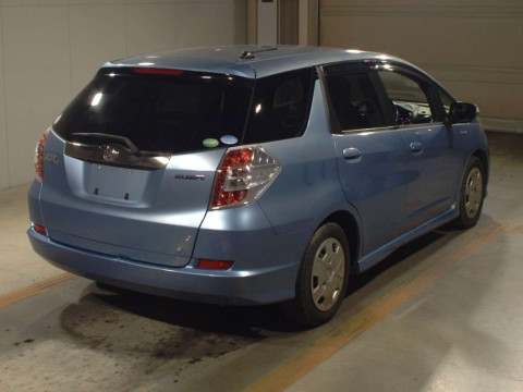 2014 Honda Fit Shuttle Hybrid GP2[1]