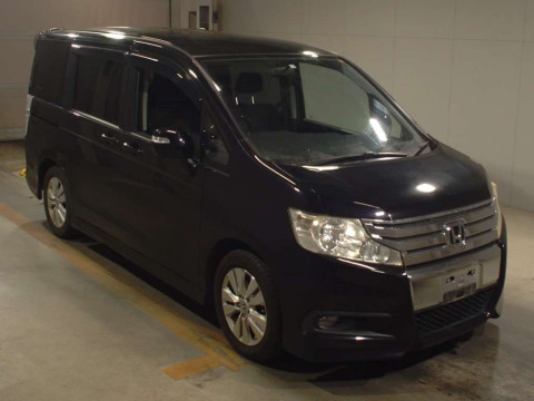 2010 Honda Step WGN Spada RK5[2]