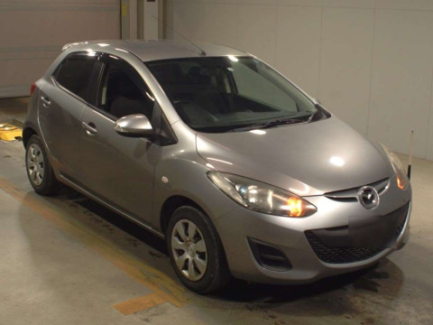 2013 Mazda Demio DEJFS[2]