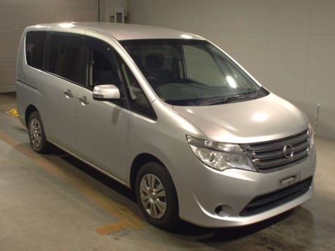 2014 Nissan Serena C26[2]