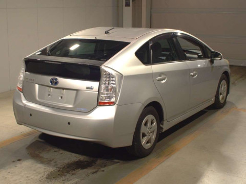 2010 Toyota Prius ZVW30[1]