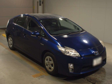 2011 Toyota Prius ZVW30[2]