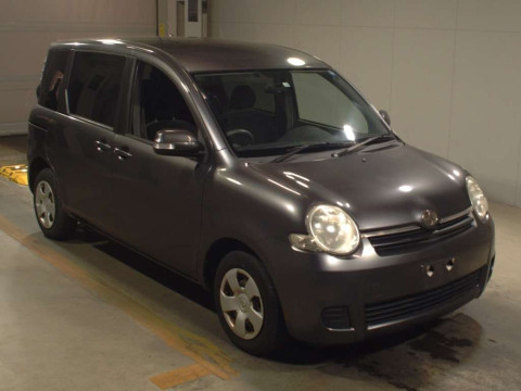 2007 Toyota Sienta NCP81G[2]