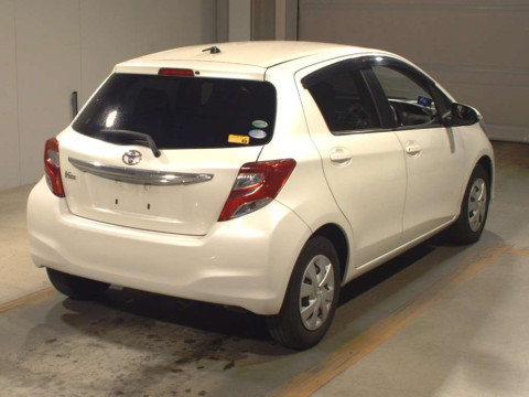 2016 Toyota Vitz NSP130[1]