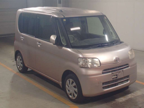 2013 Daihatsu Tanto L375S[2]