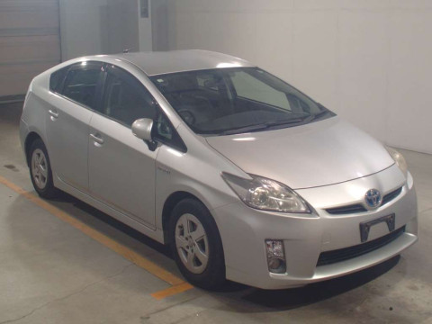 2010 Toyota Prius ZVW30[2]