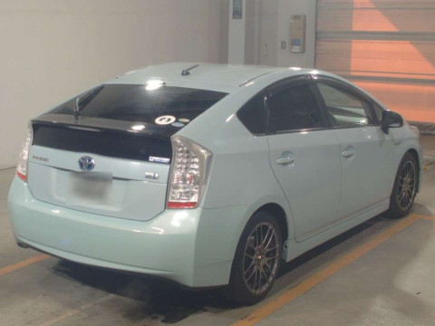 2010 Toyota Prius ZVW30[1]