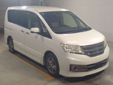 2012 Nissan Serena C26[2]