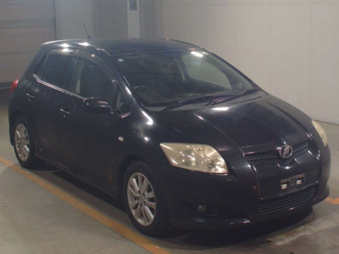 2006 Toyota Auris ZRE152H[2]