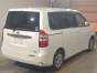 2010 Toyota Noah