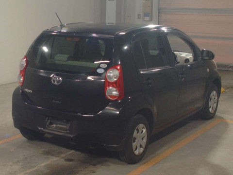 2010 Toyota Passo KGC30[1]