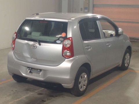 2010 Toyota Passo KGC30[1]