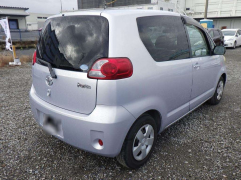 2011 Toyota Porte NNP10[1]