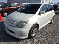 2003 Toyota IST