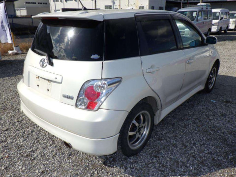 2003 Toyota IST NCP61[1]