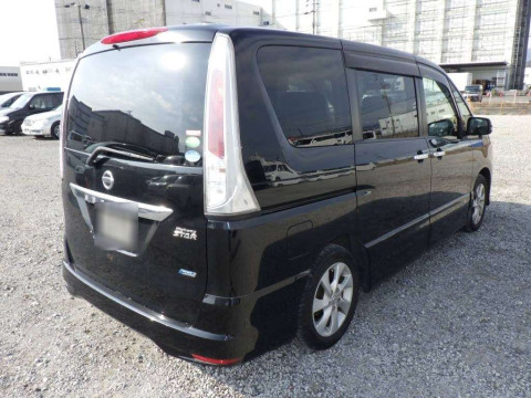 2012 Nissan Serena FC26[1]