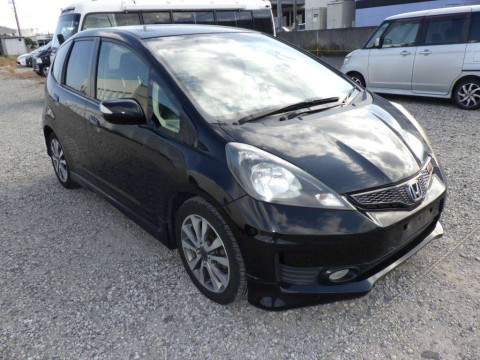 2013 Honda Fit GE8[2]