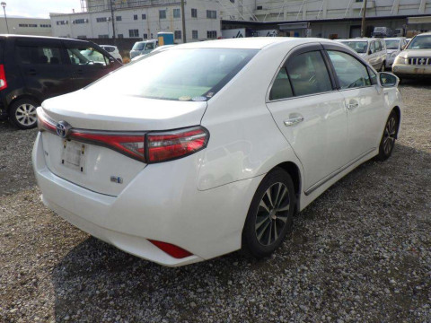 2015 Toyota SAI AZK10[1]