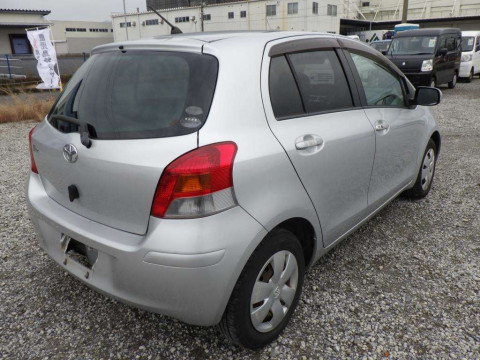 2008 Toyota Vitz SCP90[1]