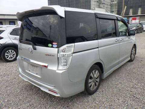 2012 Honda Step WGN Spada RK5[1]