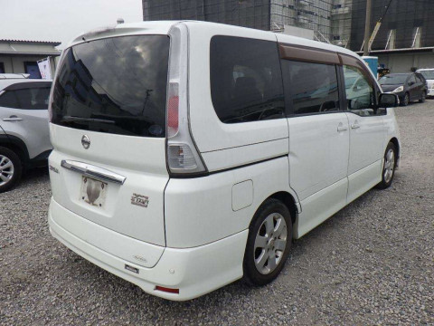 2008 Nissan Serena CC25[1]