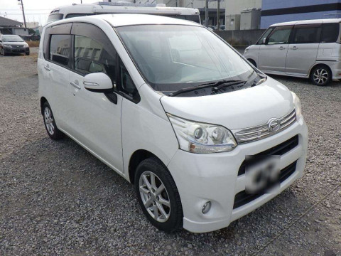 2011 Daihatsu Move Custom LA100S[2]