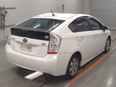 2010 Toyota Prius ZVW30[1]